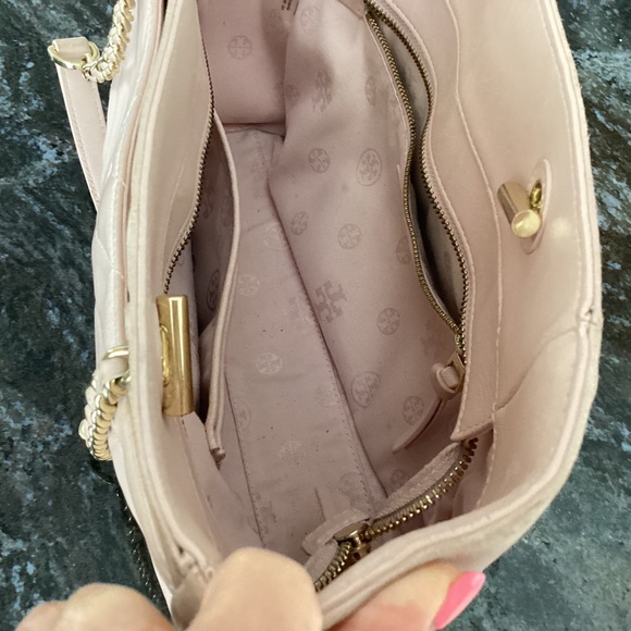 TORY BURCH Alexa Flat Tote Shell Pink Gold chain handles - Picture 9 of 11